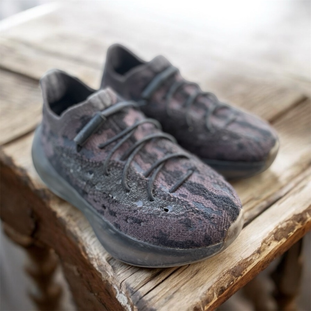Yeezy Boost 380 Kids 'Onyx Non-Reflective Sneakers